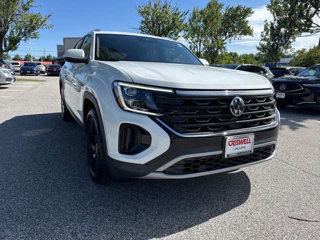 2024 Volkswagen Atlas Cross Sport 2.0T SE w/Technology