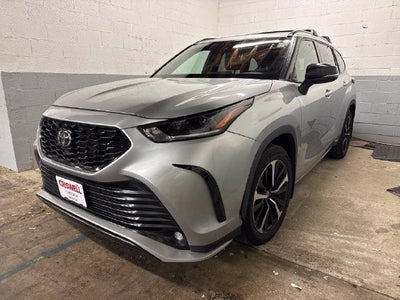 2022 Toyota Highlander XSE
