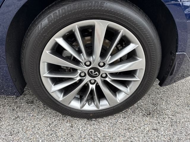 2022 INFINITI Q50 LUXE AWD