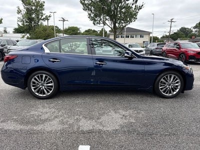 2022 INFINITI Q50 LUXE AWD