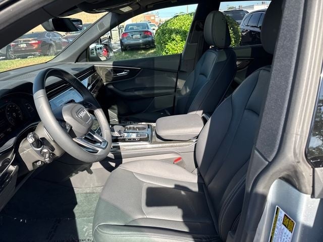 2025 Audi Q8 55 Premium Plus quattro
